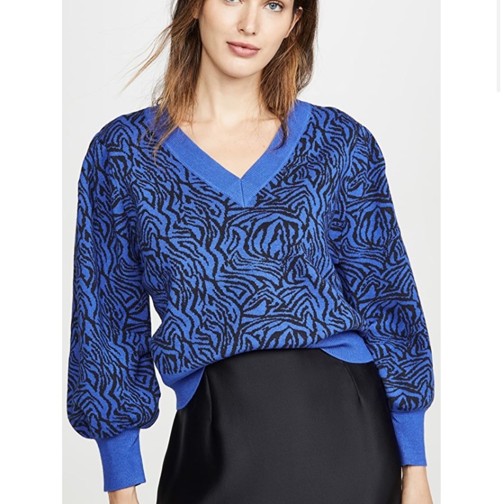 MOON RIVER Balloon Sleeve V Neck Sweater